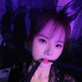 短发丰满妹妹